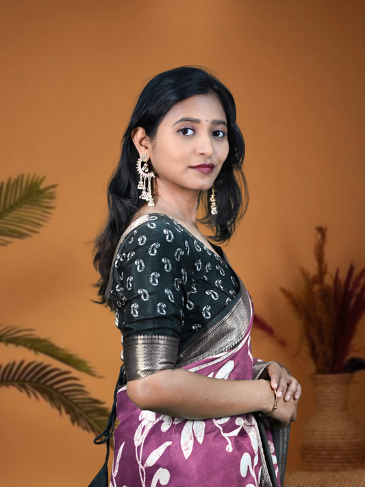 Ash Light Pink Sanskriti Saree with Free Earrings