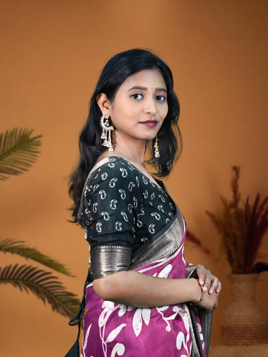 Ash Pink Sanskriti Saree with Free Ear rings