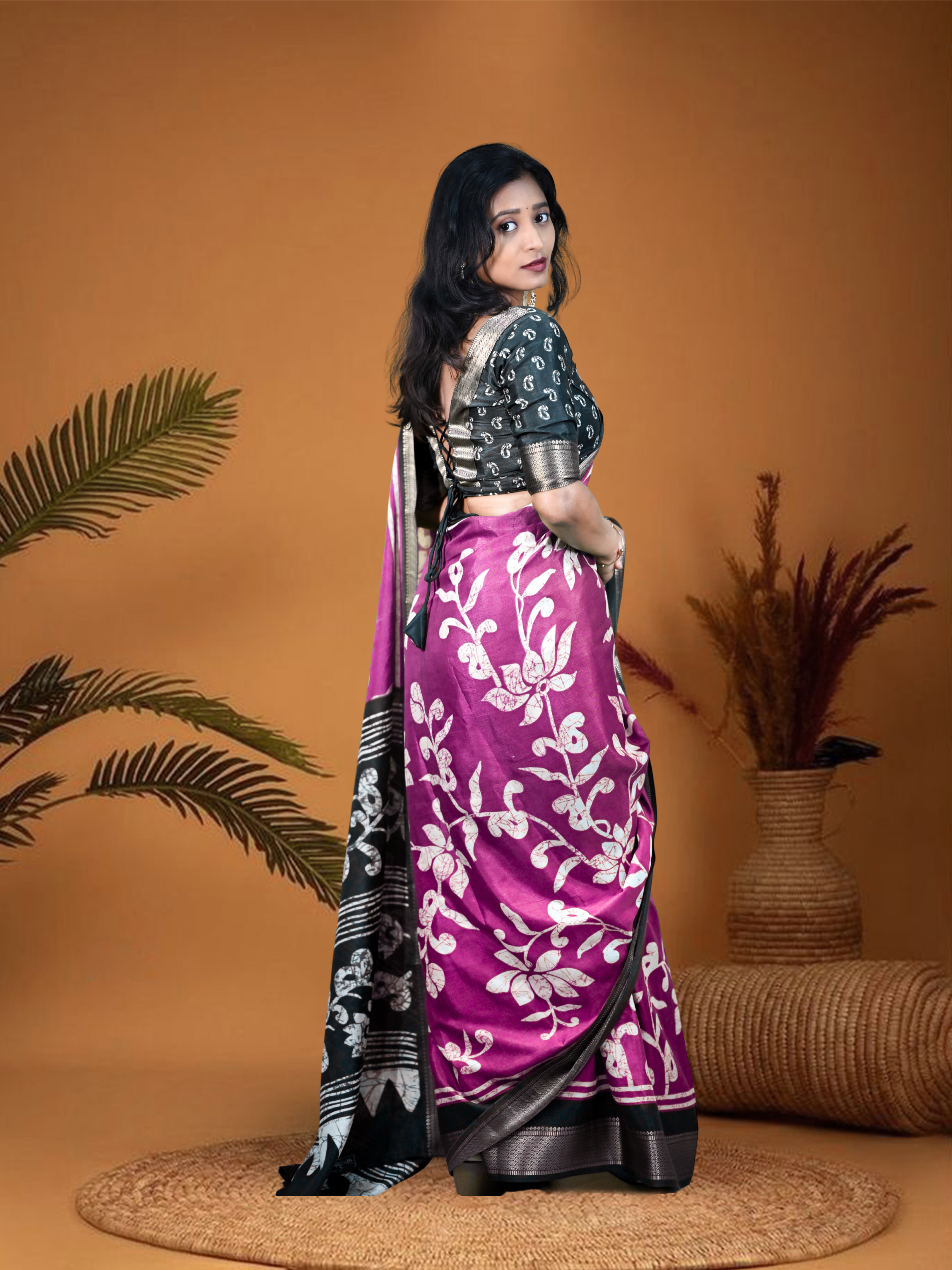Ash Pink Sanskriti Saree with Free Ear rings