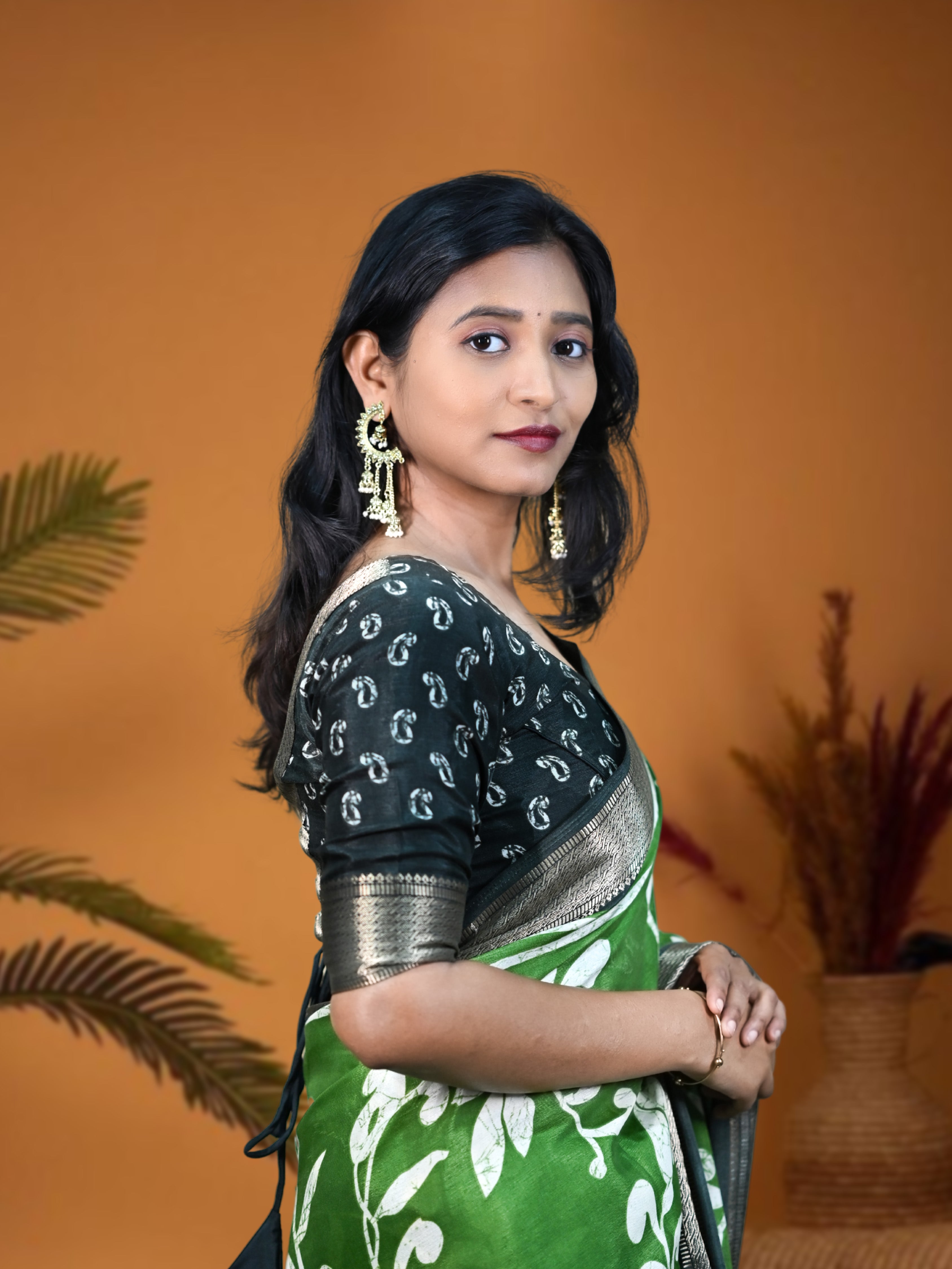 Ash Green Sanskriti Saree with Free Ear rings