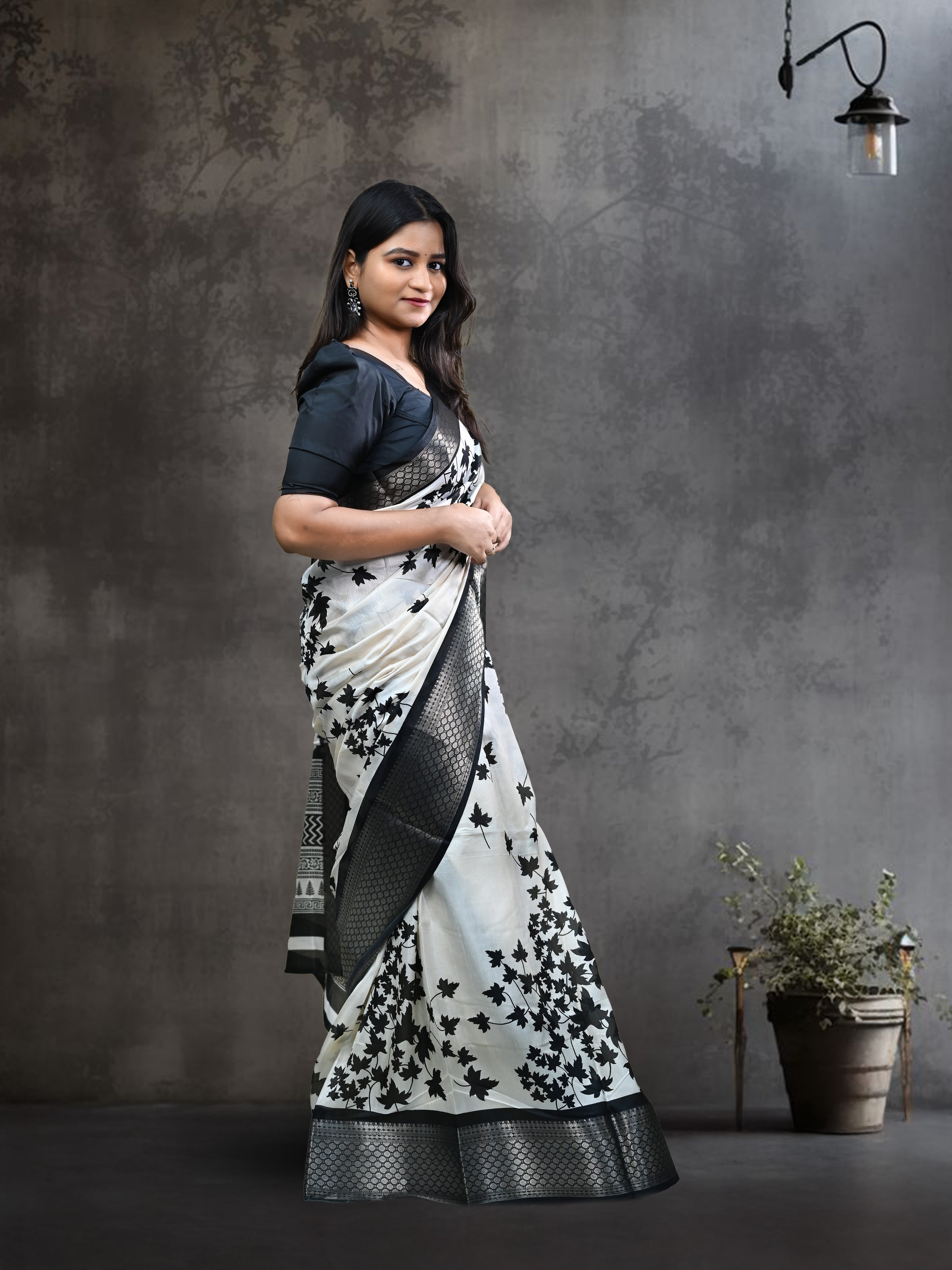 Black and White leaves printes saree with free Ear rings
